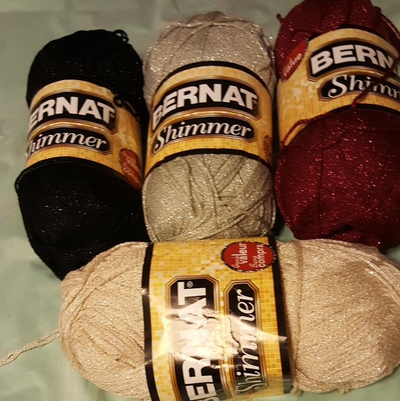 Bernat shimmer yarn - Picture 3 of 4